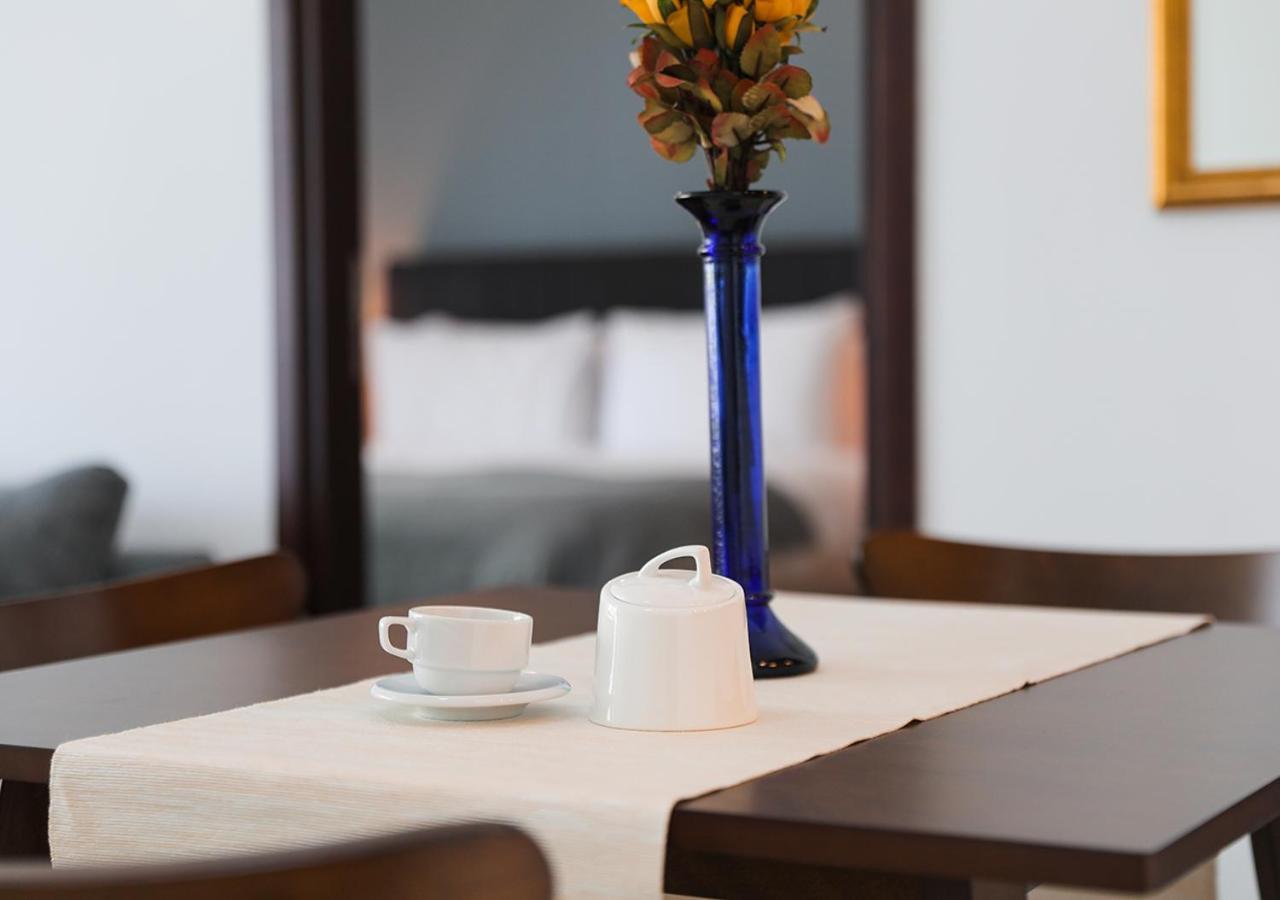 Nasma Luxury Stays - Fancy Apartment With Balcony Near Burj Khalifa Дубай Екстериор снимка