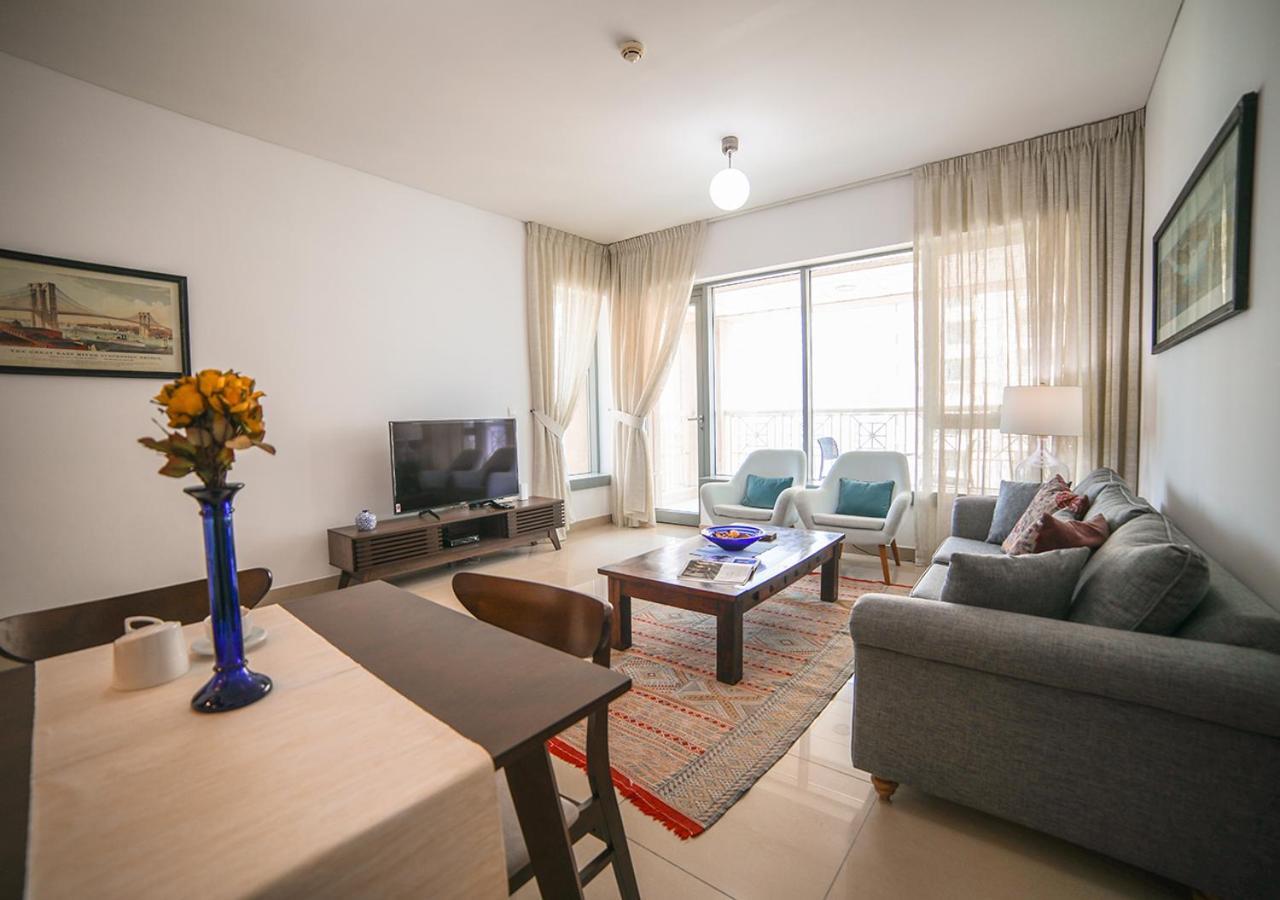 Nasma Luxury Stays - Fancy Apartment With Balcony Near Burj Khalifa Дубай Екстериор снимка