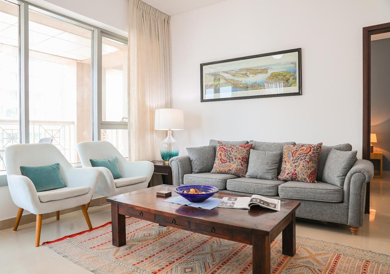 Nasma Luxury Stays - Fancy Apartment With Balcony Near Burj Khalifa Дубай Екстериор снимка