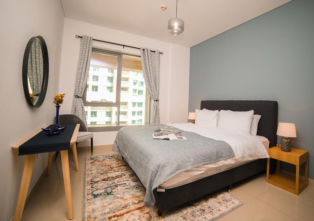 Nasma Luxury Stays - Fancy Apartment With Balcony Near Burj Khalifa Дубай Екстериор снимка