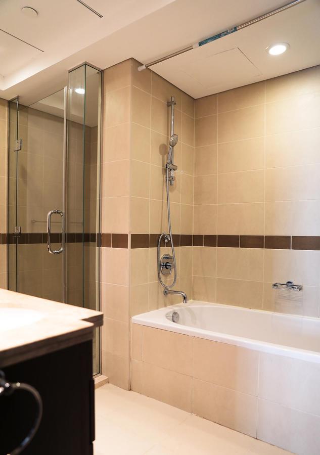 Nasma Luxury Stays - Fancy Apartment With Balcony Near Burj Khalifa Дубай Екстериор снимка