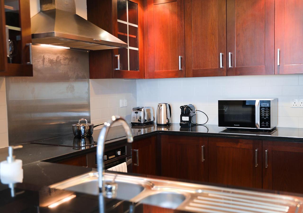Nasma Luxury Stays - Fancy Apartment With Balcony Near Burj Khalifa Дубай Екстериор снимка