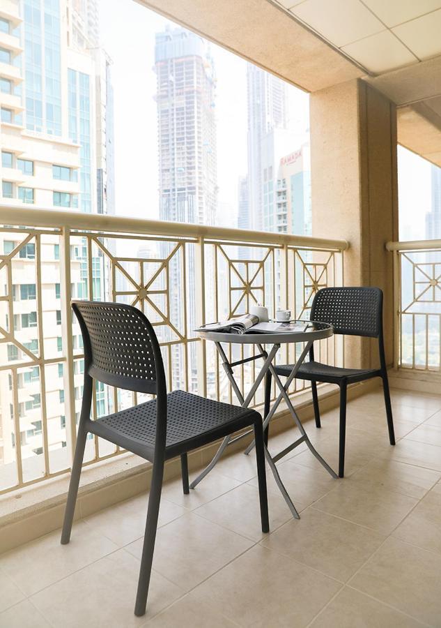 Nasma Luxury Stays - Fancy Apartment With Balcony Near Burj Khalifa Дубай Екстериор снимка