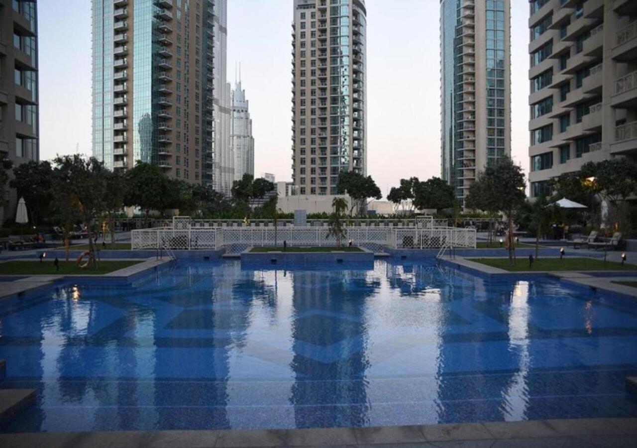 Nasma Luxury Stays - Fancy Apartment With Balcony Near Burj Khalifa Дубай Екстериор снимка